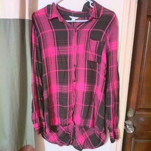 EST. 1946 Pink and Black Plaid Long Sleeve Shirt Size Large